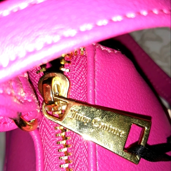 NWT, Beautiful  Juicy Couture cross body purse - Picture 4 of 16